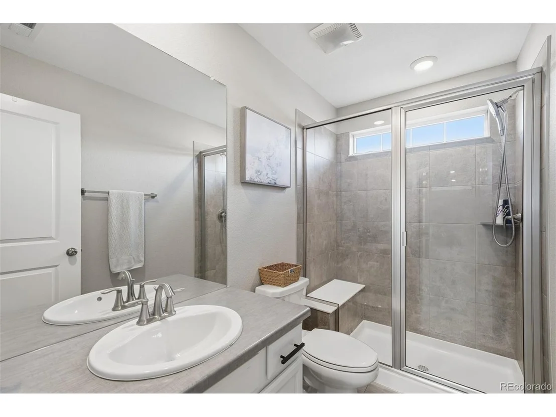 Photo of 17668 Eclipse St