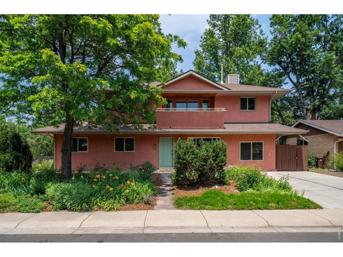 Photo of 3565 Martin Dr