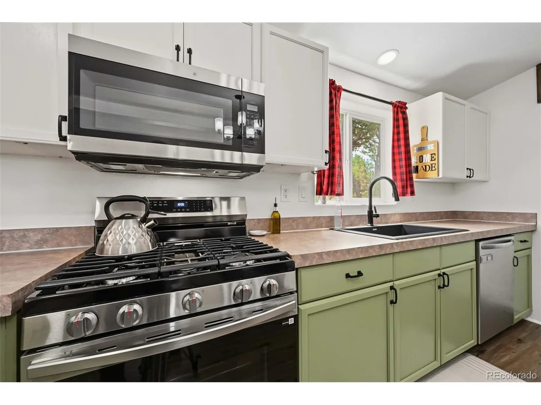 Photo of 888 14th Trl