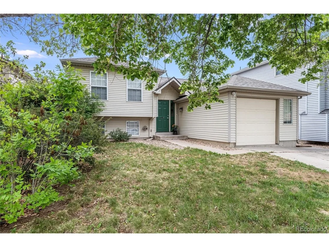 Photo of 19034 E Carmel Cir