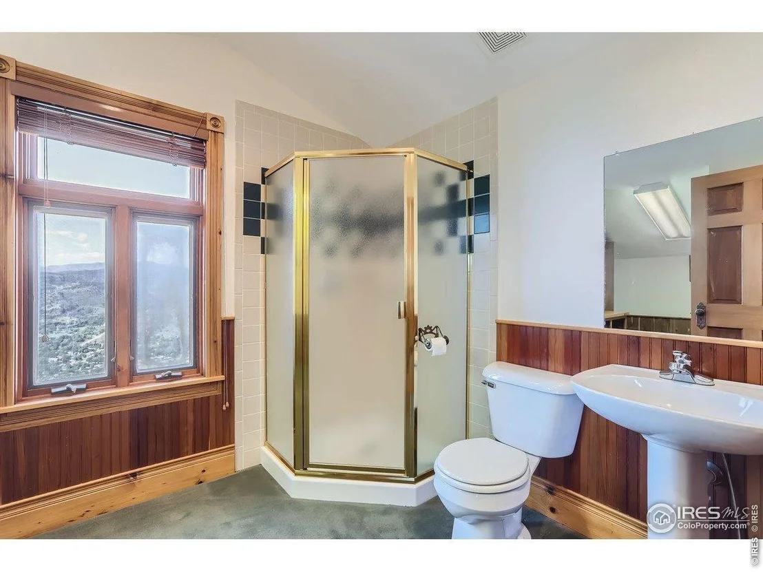 Photo of 2450 Eagle Ridge Rd