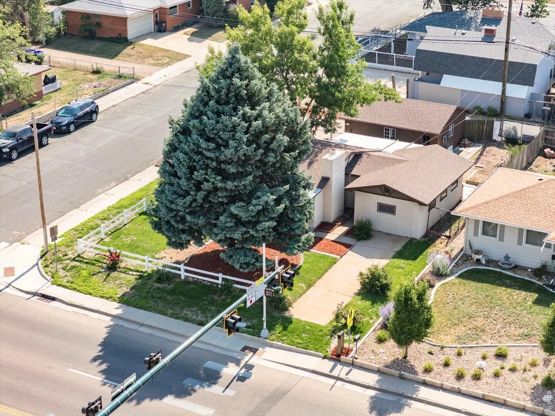 Photo of 721 35th Ave