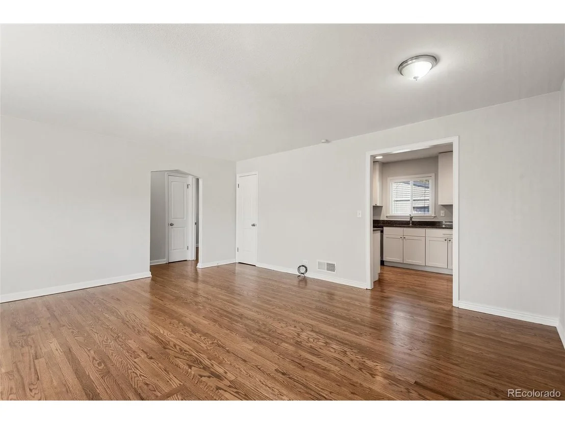 Photo of 1732 Newark St