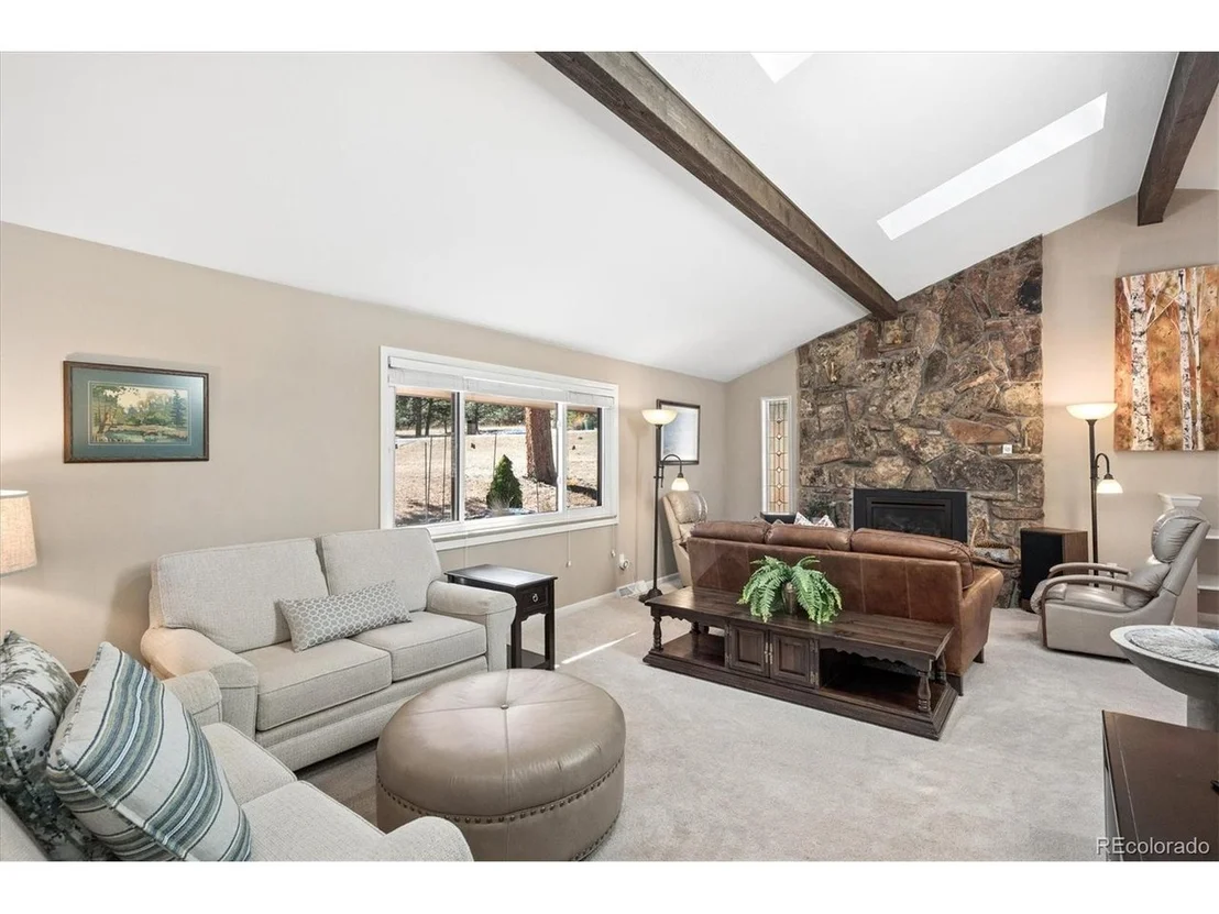 Photo of 30163 Canterbury Cir