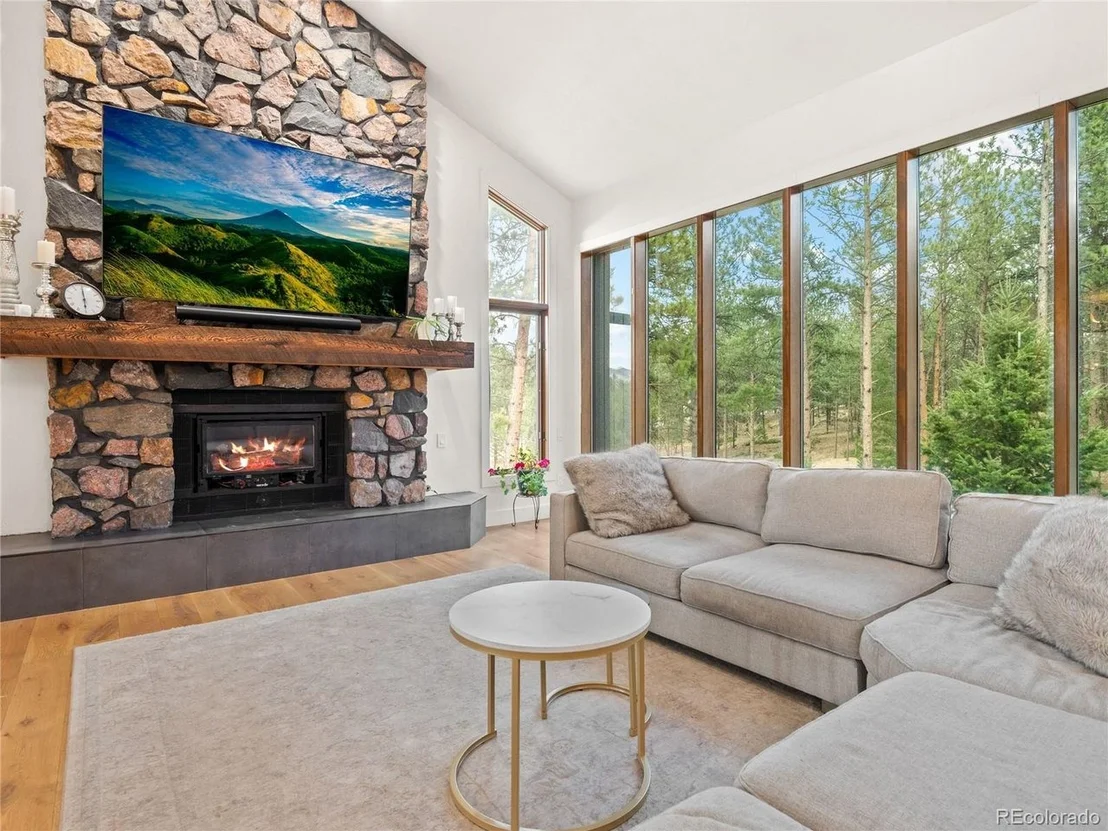 Photo of 571 Sundown Ln