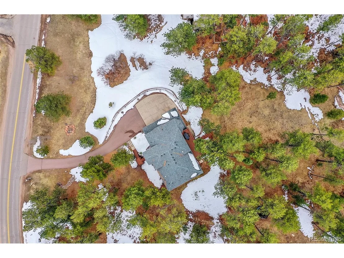 Photo of 882 Independence Dr