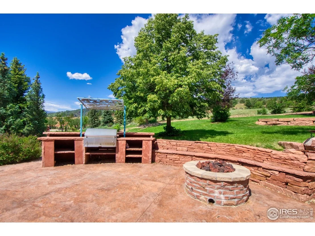 Photo of 385 Vasquez Ct