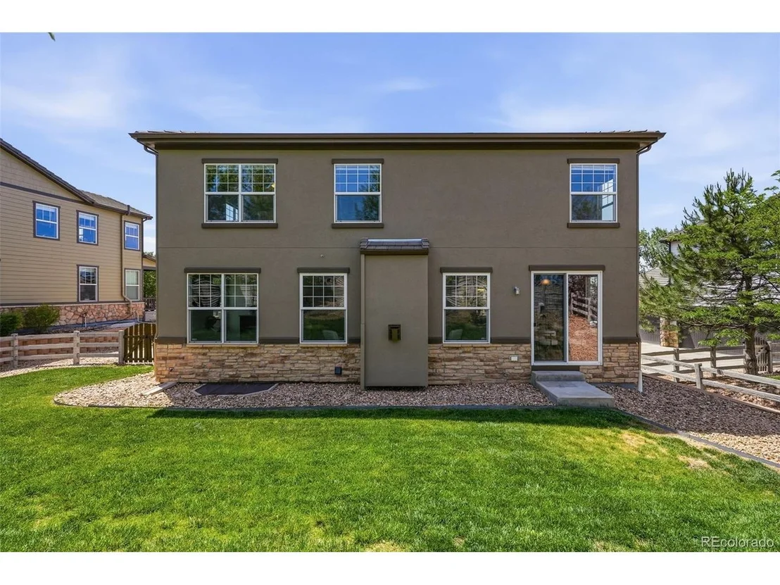 Photo of 3385 Traver Dr