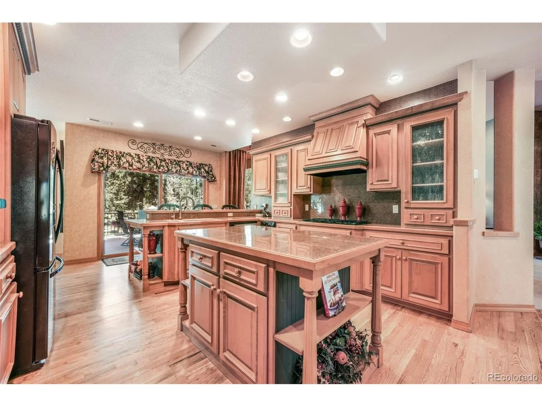 Photo of 17556 Colonial Park Dr