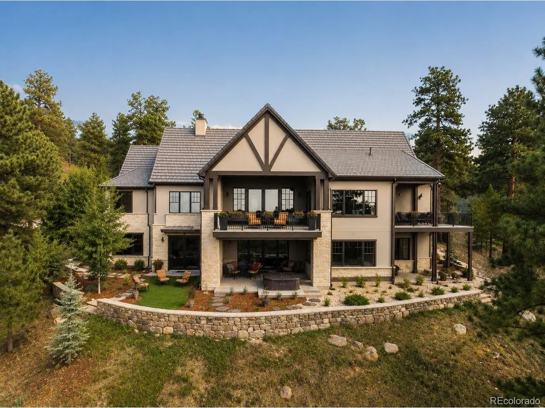 Photo of 940 Twisted Pine Rd