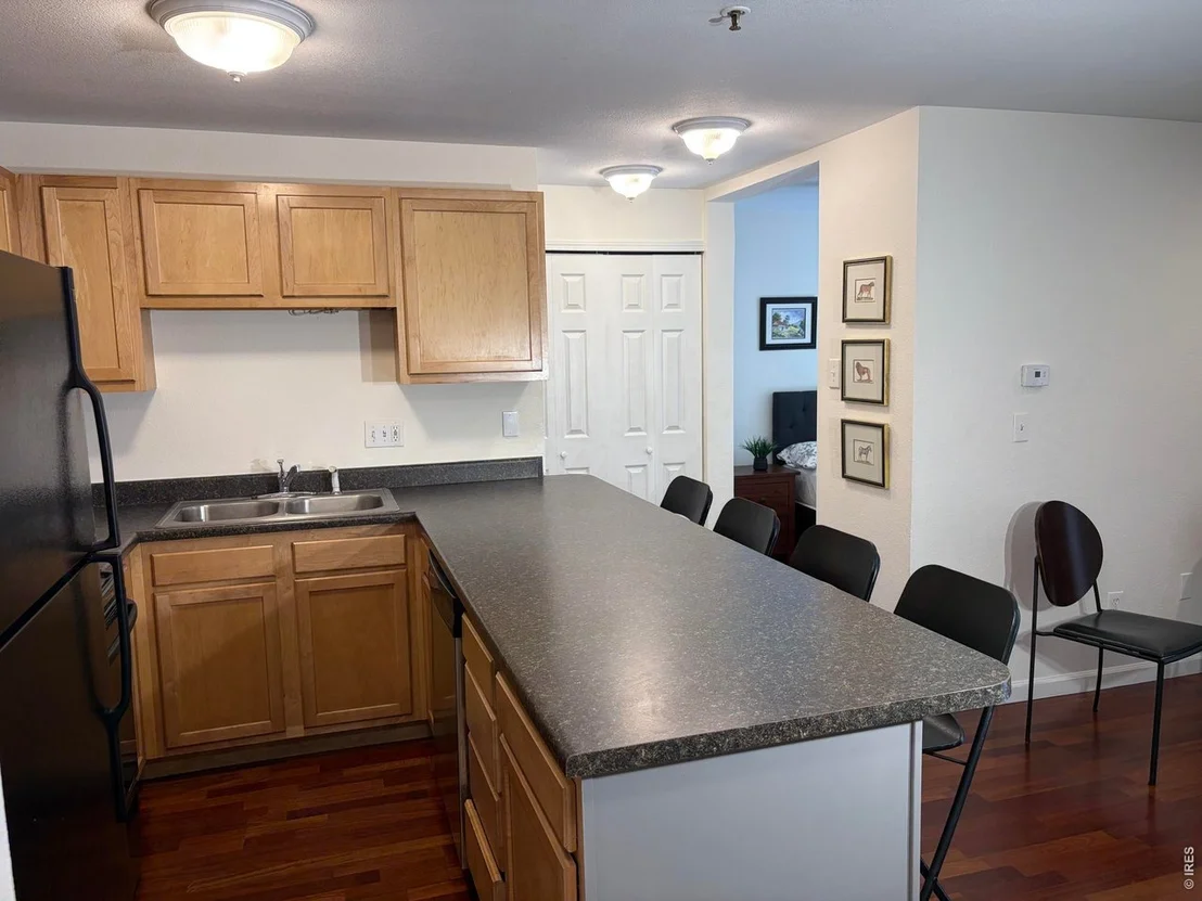 Photo of Unit 102 at 1405 Broadway