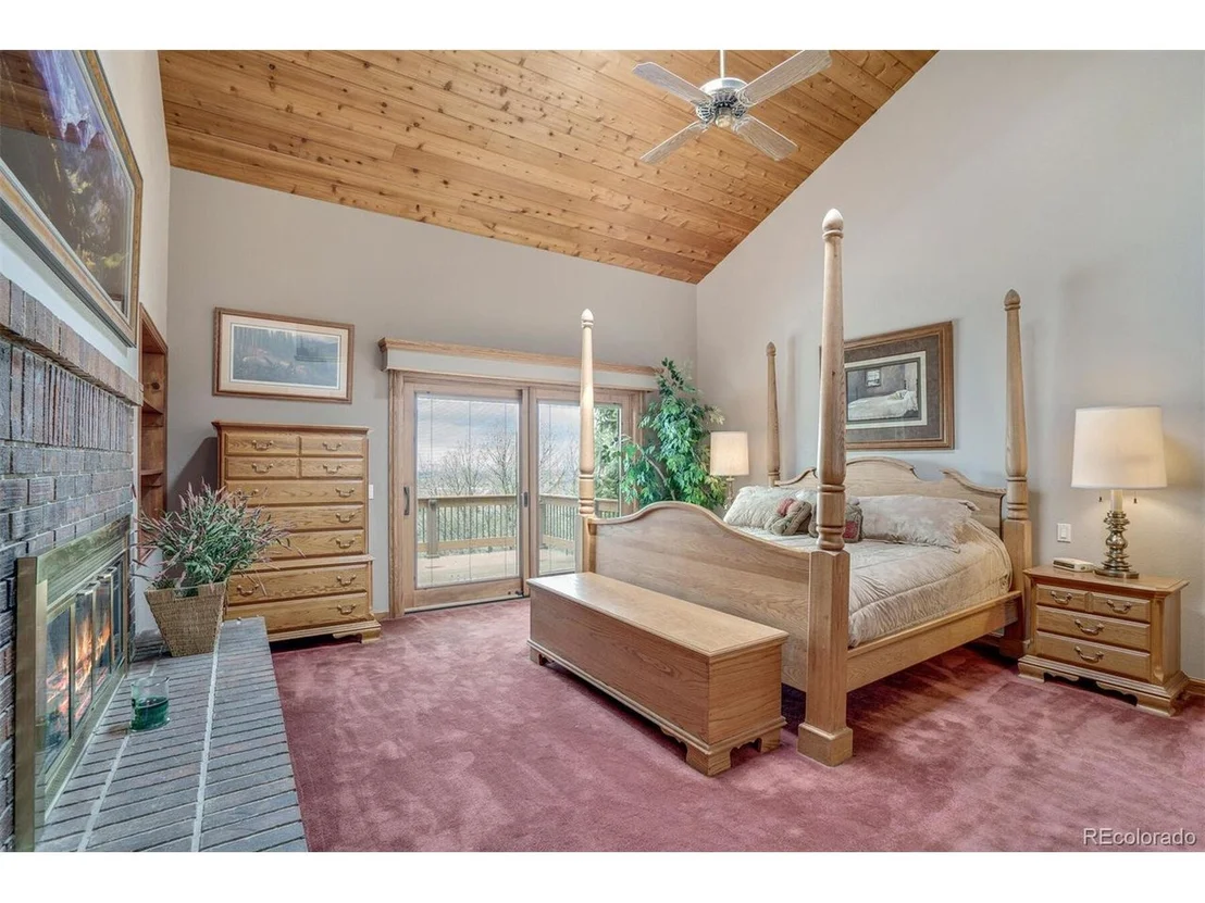 Photo of 836 Valley Rd