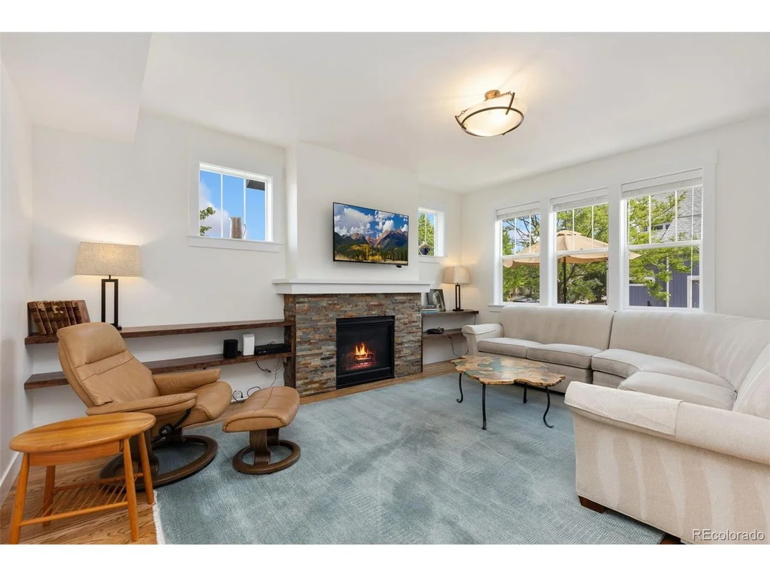Photo of 2856 Shadow Lake Rd