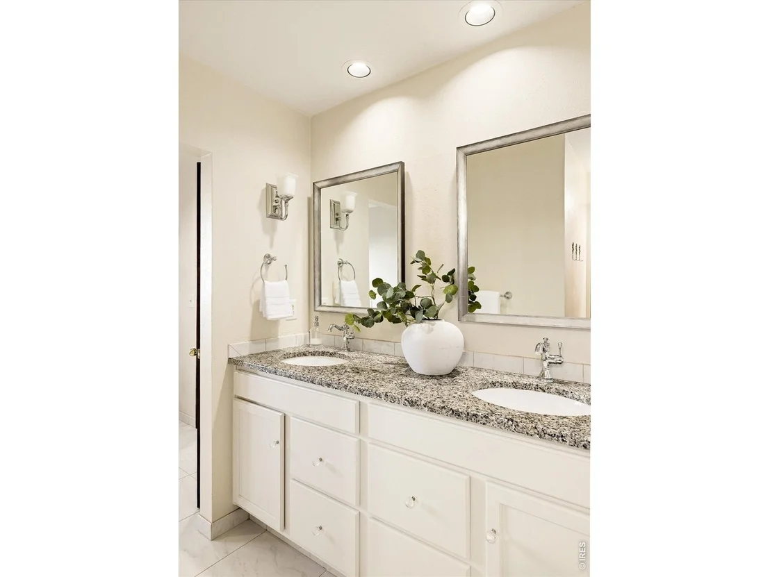 Photo of 124 Deer Trail Cir