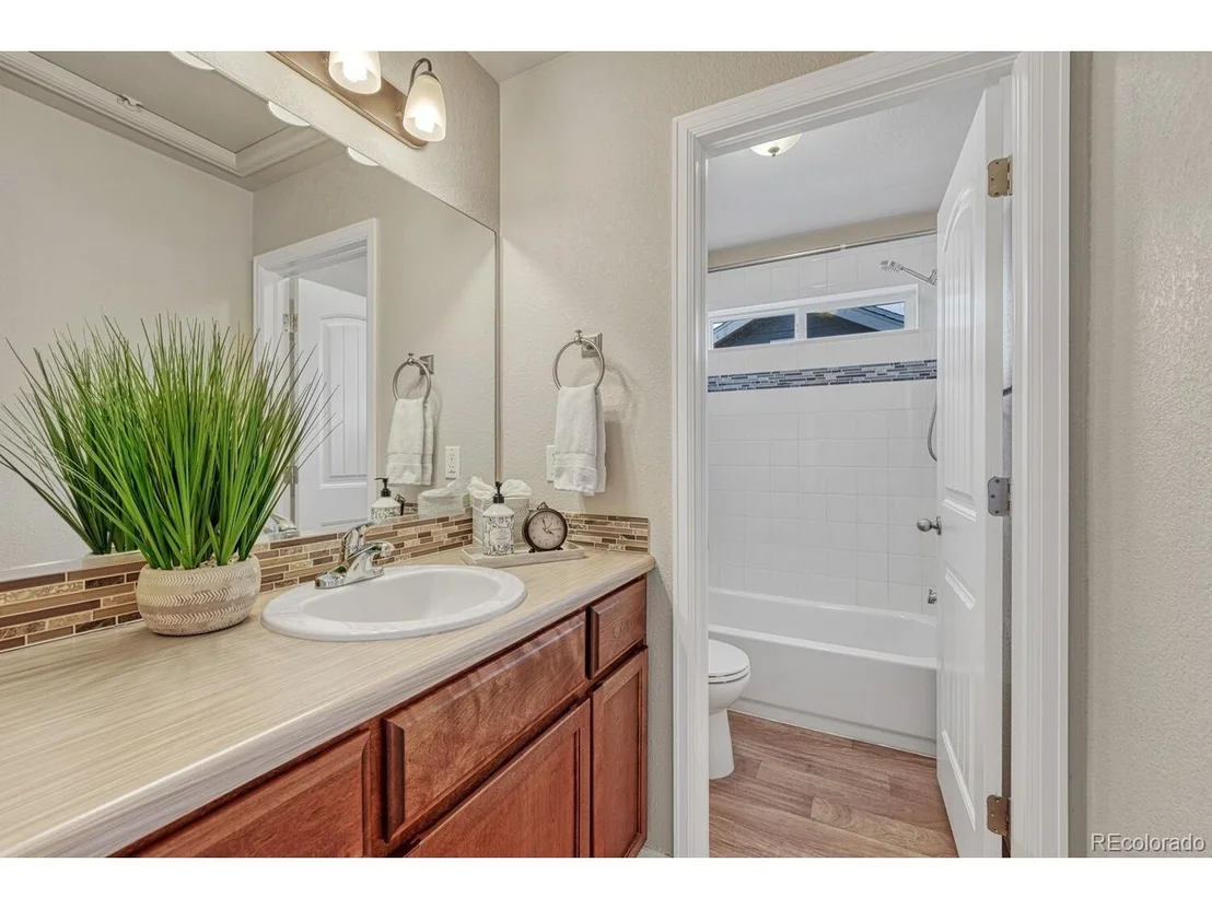 Photo of 490 Dukes Way