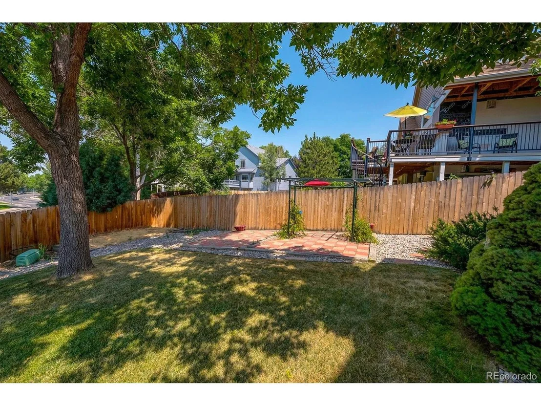 Photo of 8007 W 78th Cir