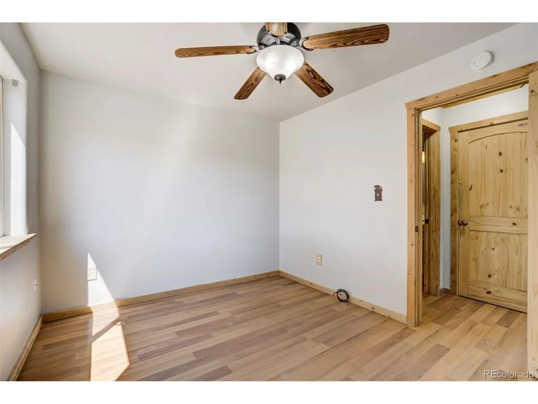 Photo of 70 Elk Cir