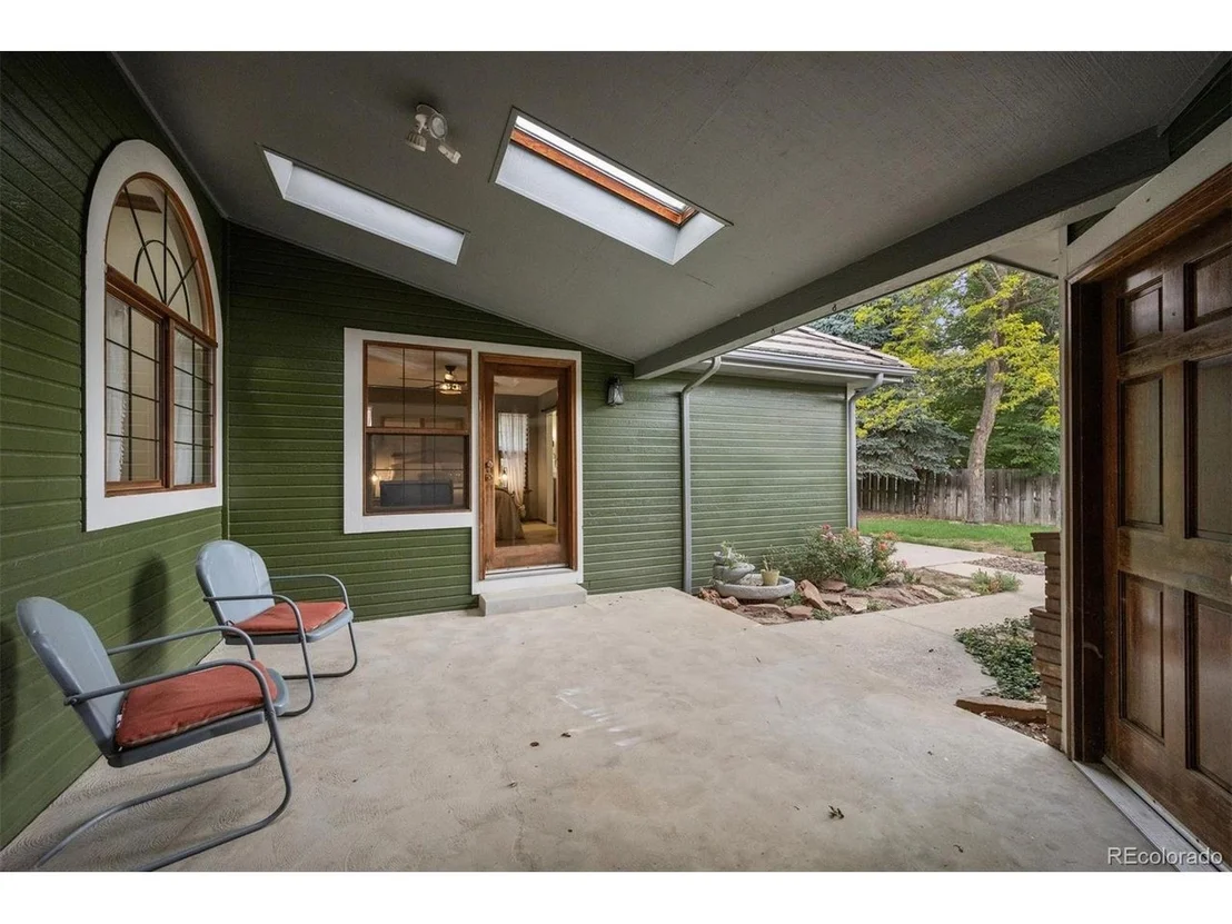 Photo of 6928 Iris St