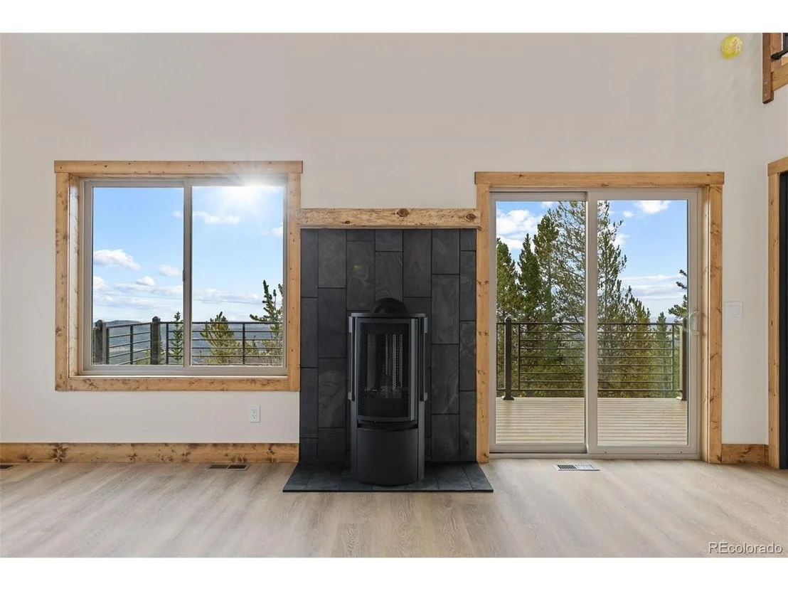 Photo of 385 Silverheels Pl