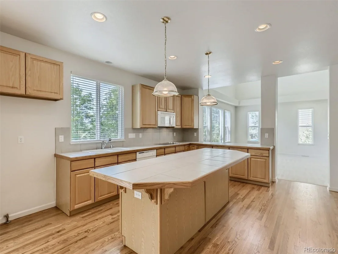 Photo of 6246 Devinney Cir