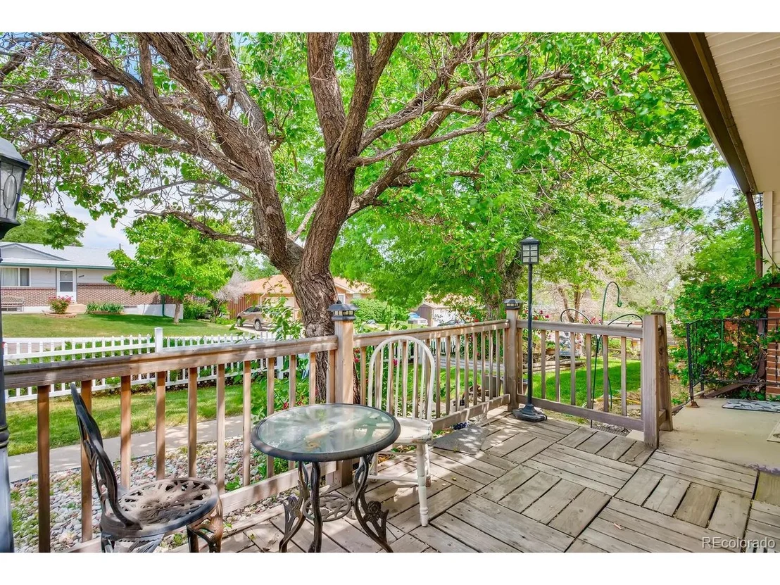 Photo of 7157 Jay St
