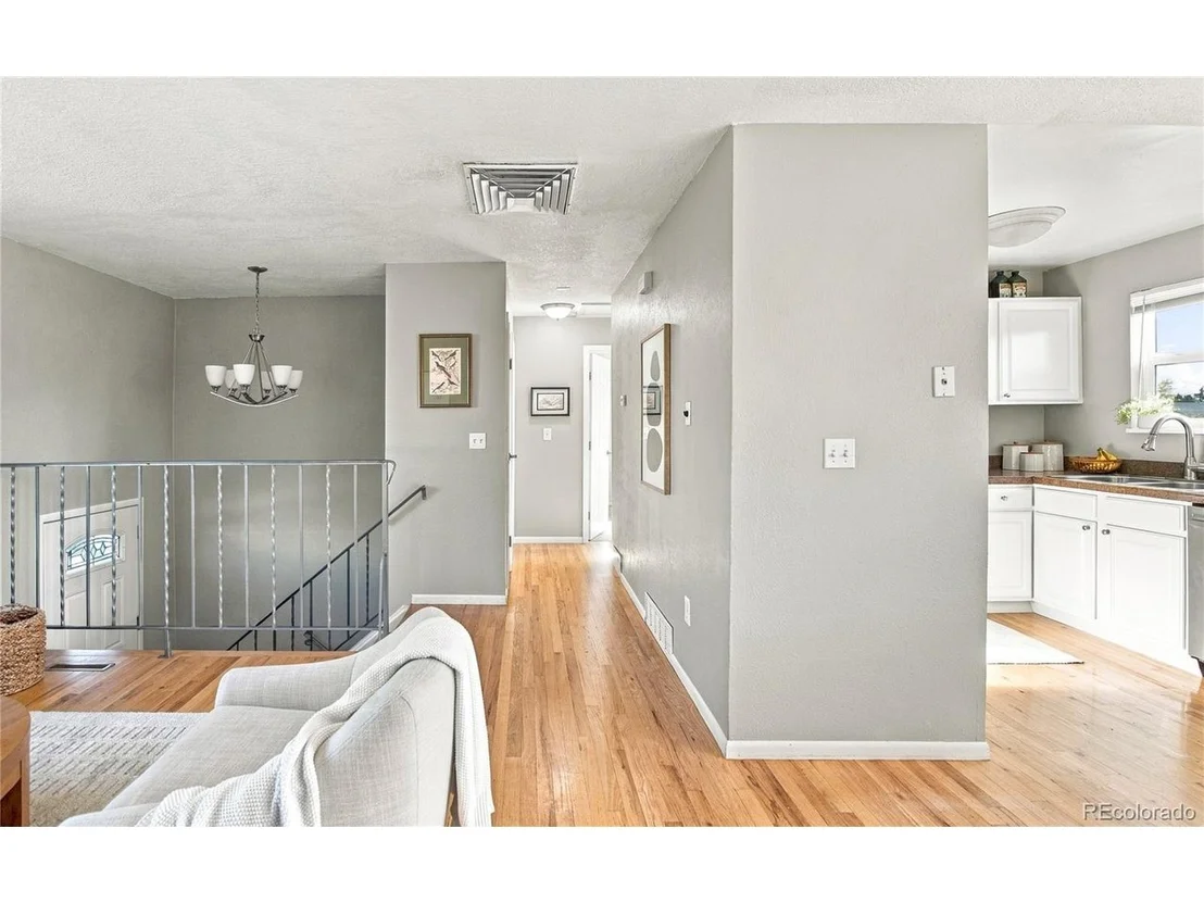 Photo of 10327 Owens Cir