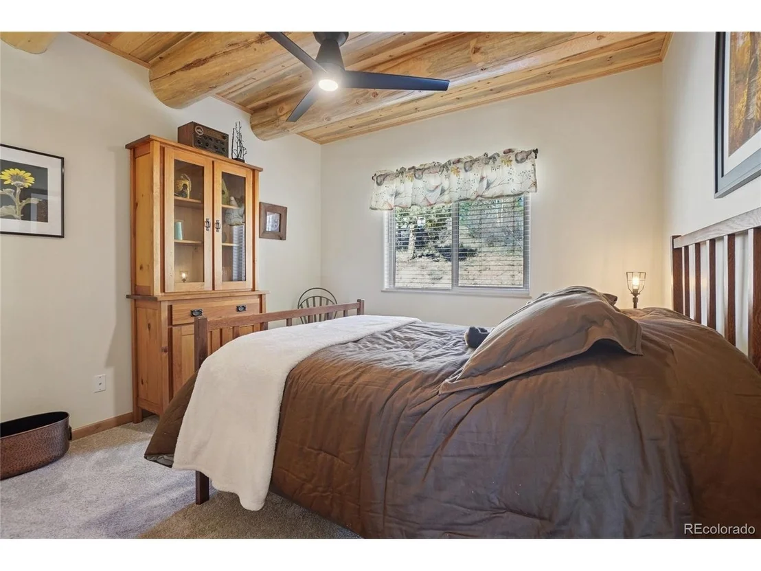 Photo of 884 Pine Hollow Road