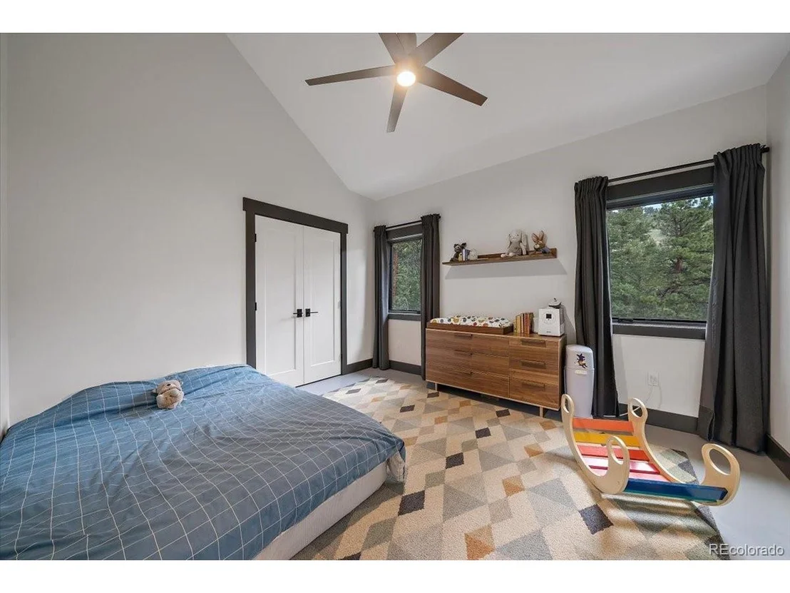 Photo of 32990 Stagecoach Blvd