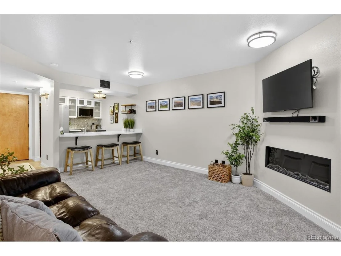 Photo of Unit 218 at 2727 Folsom St