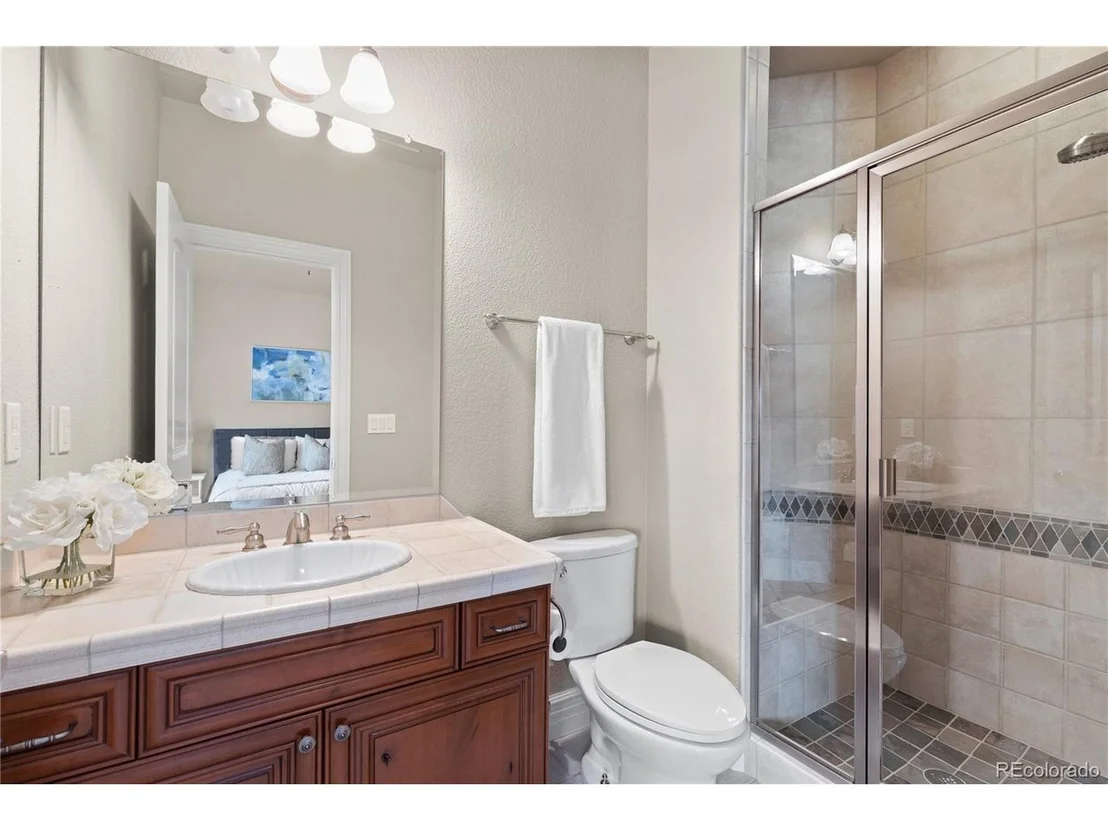 Photo of 8737 Ridgepoint Dr