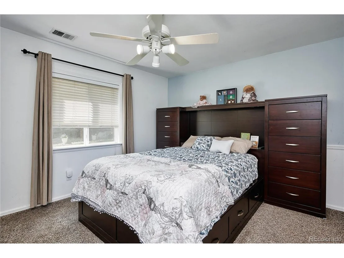 Photo of 6360 Viewpoint Ave