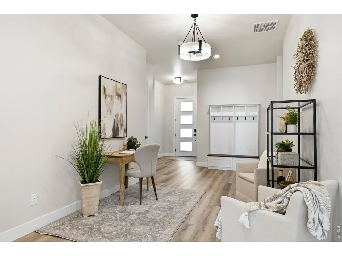Photo of 1727 Barefoot Dr