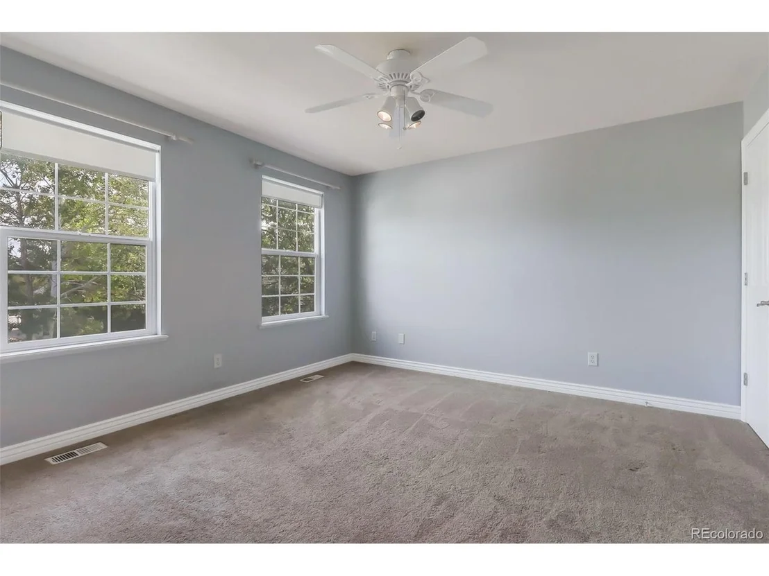 Photo of 125 52nd Ave