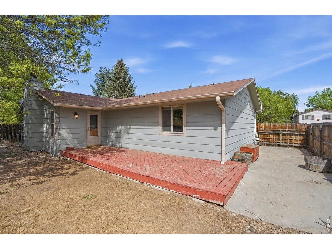 Photo of 1689 Geneva Cir