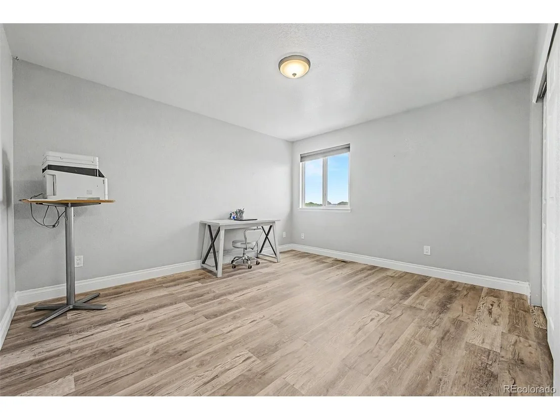 Photo of 9815 Eagle Creek Cir
