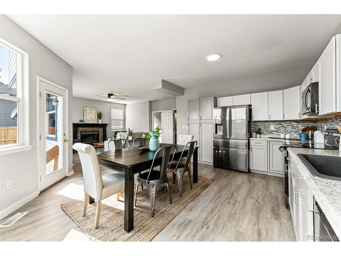 Photo of 1300 Foxtail Dr