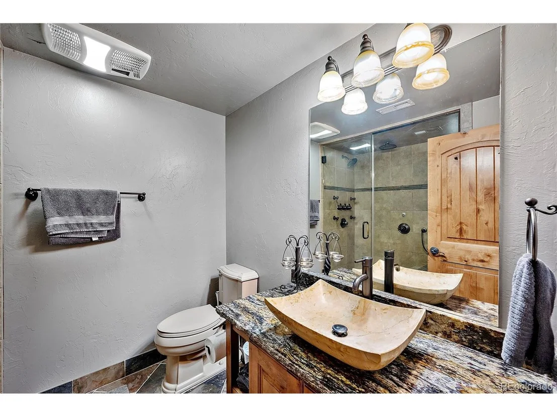 Photo of 855 Gregory Cir