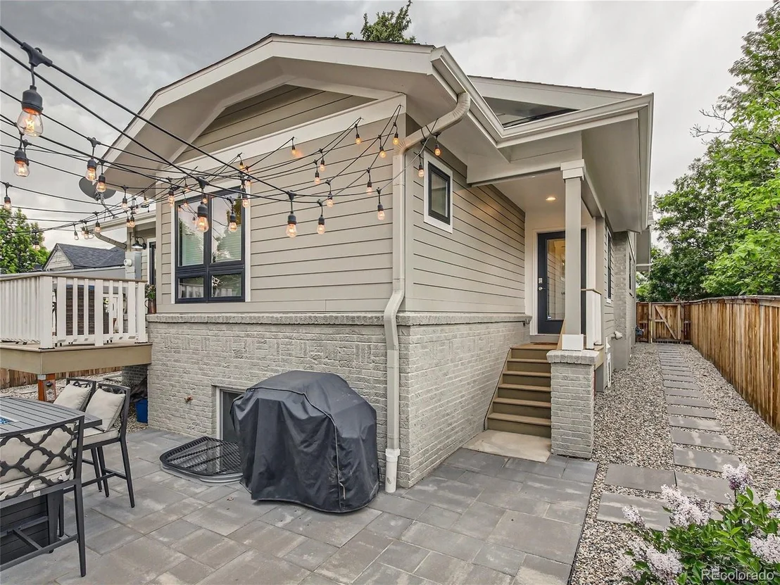 Photo of 4530 Grove St