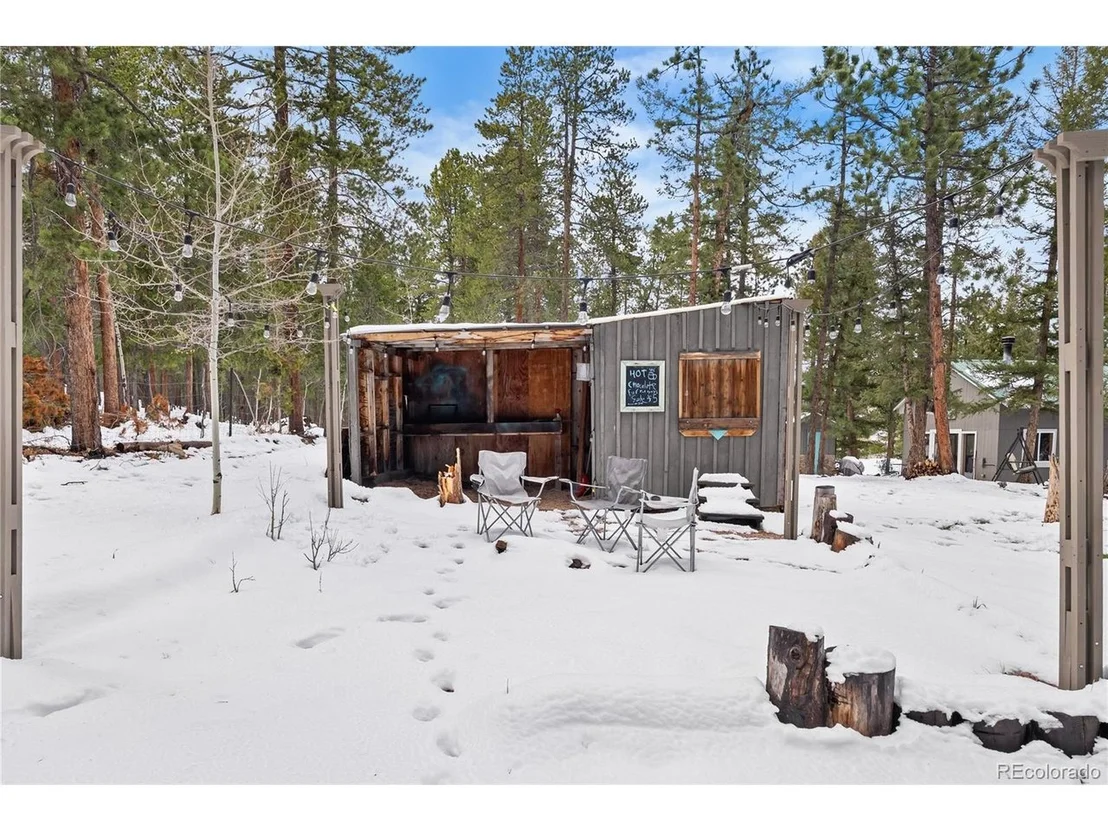 Photo of 82 Iris Dr