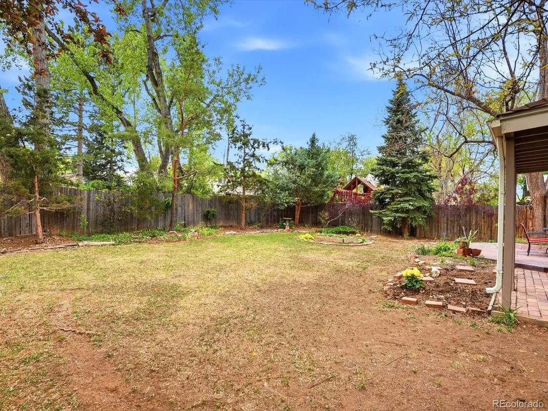 Photo of 13850 W 75th Pl