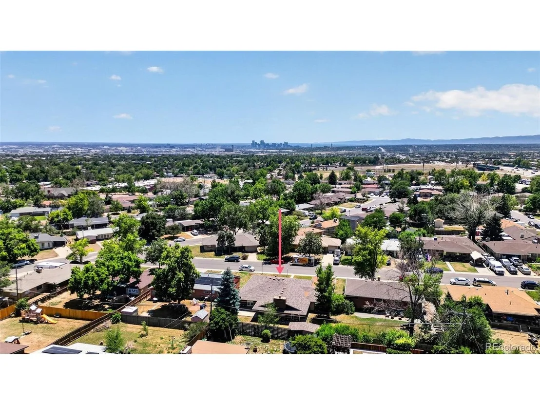 Photo of 7981 Robin Ln
