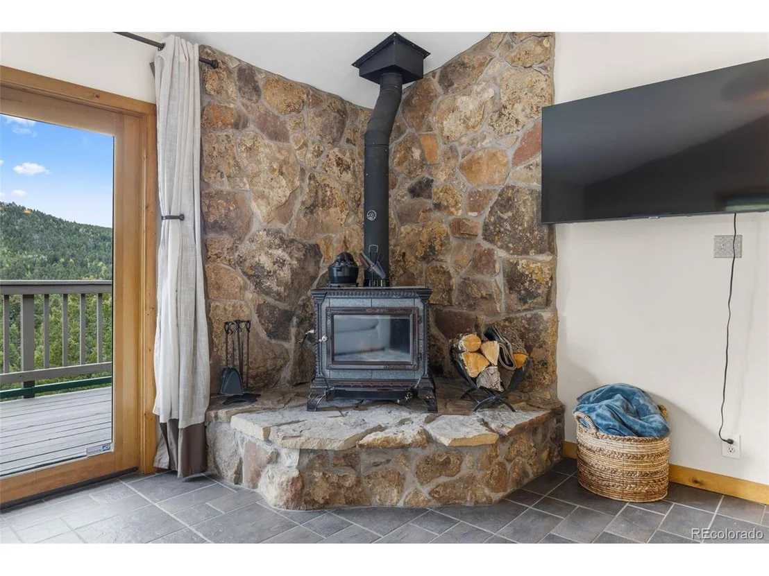 Photo of 25167 Red Cloud Dr