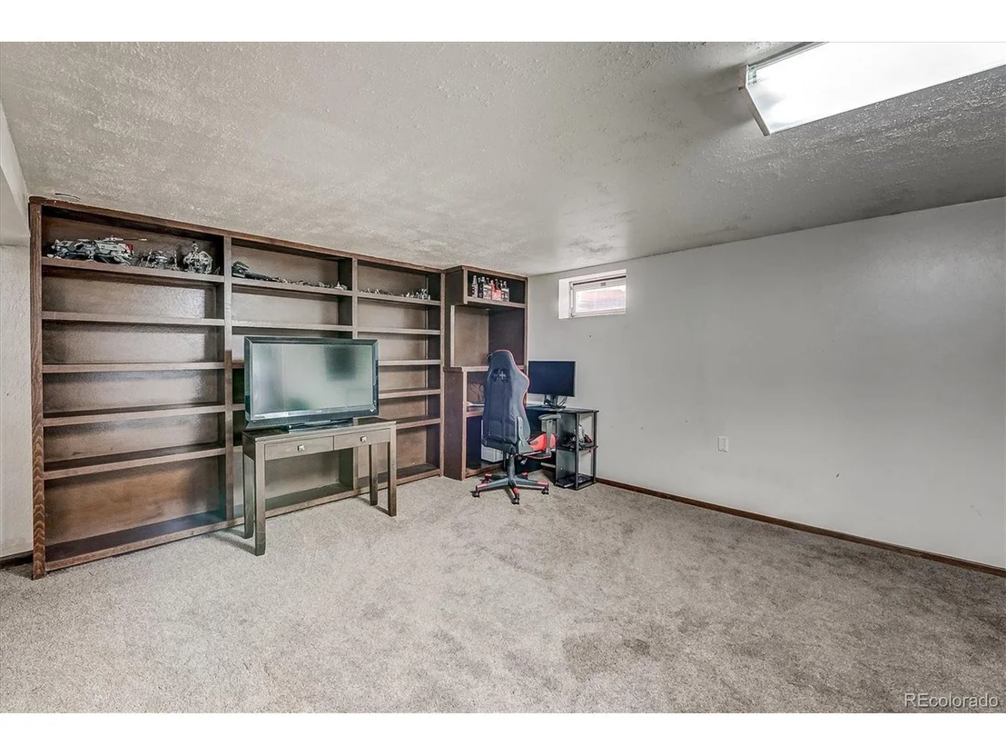 Photo of 6810 W 75th Pl