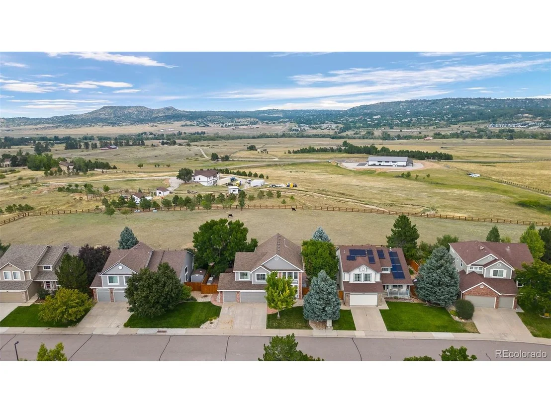 Photo of 4763 Bobolink Dr