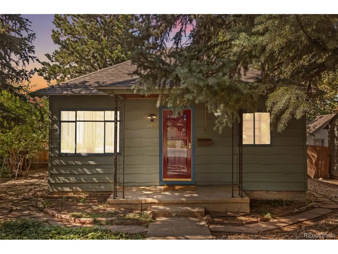 Photo of 2231 Columbine Ave