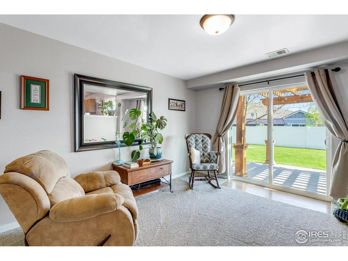 Photo of 680 Saratoga Way