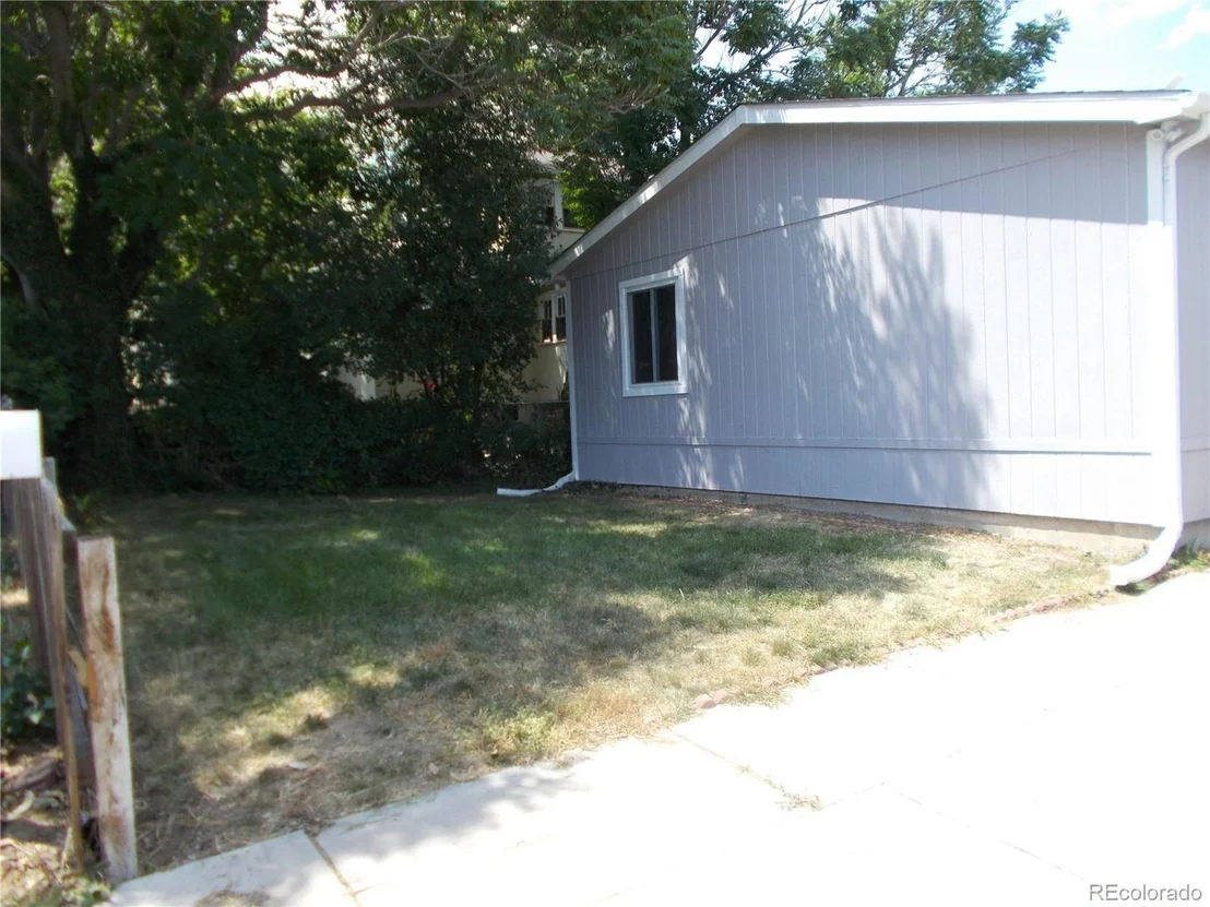 Photo of 1275 W Custer Pl