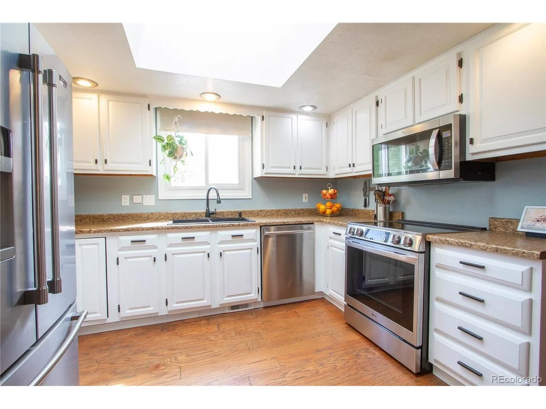 Photo of 557 Eastern Ave