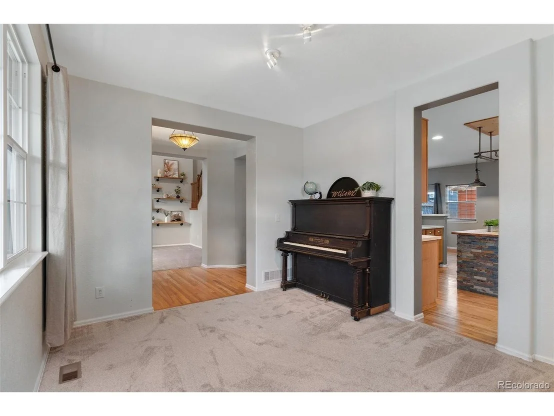 Photo of 2414 Winding Dr