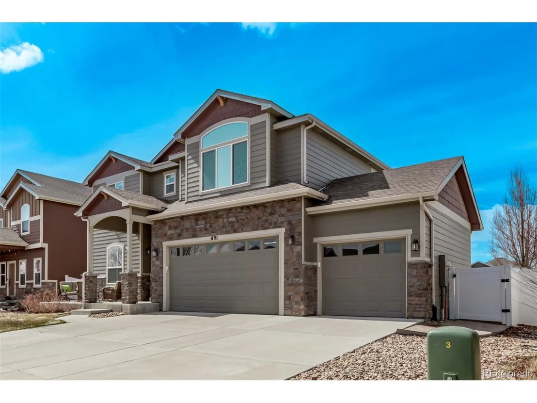 Photo of 891 Shirttail Peak Dr